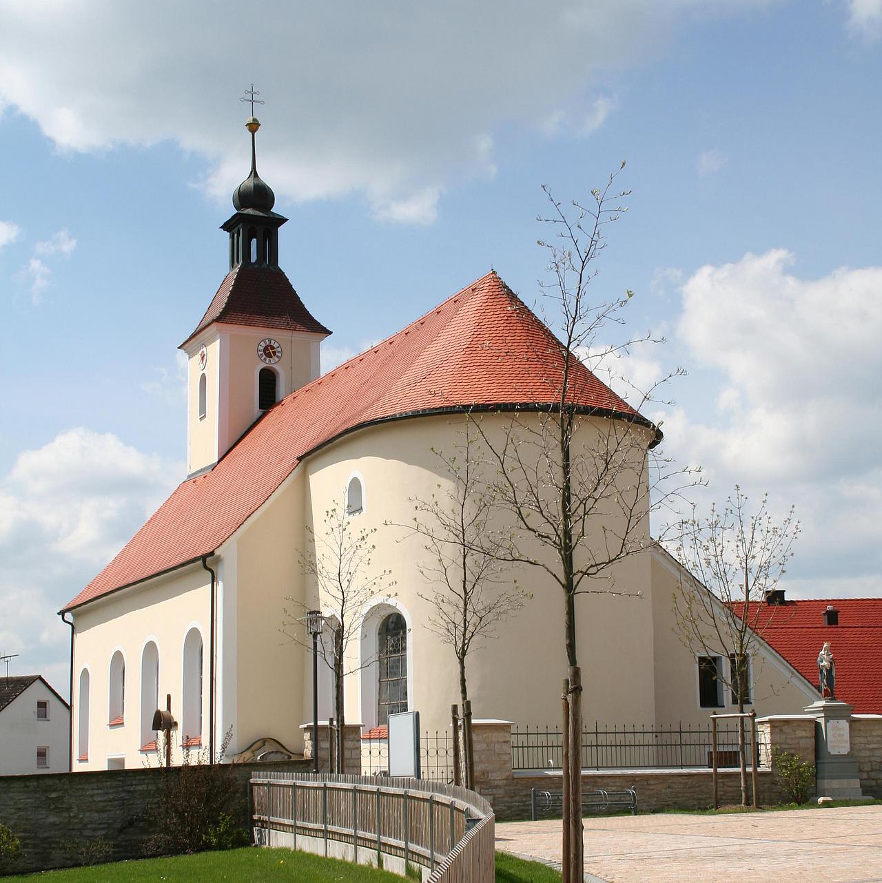 Foto: Pfarrkirche St. Gangolf, Burggriesbach. Foto: Kirchenzeitung